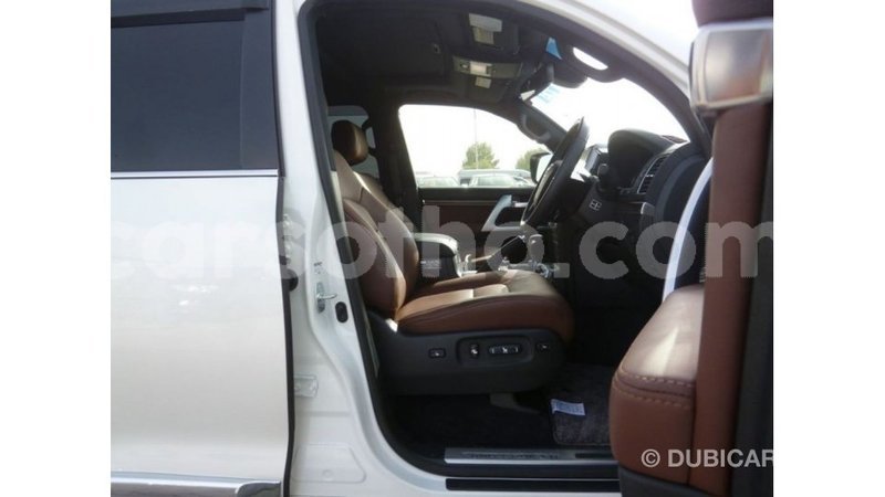 Big with watermark toyota land cruiser maseru import dubai 16709