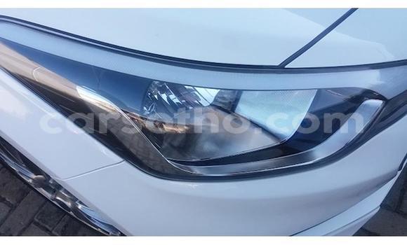 Acheter Occasion Voiture Hyundai i20 Blanc à Roma, Maseru Acheter Occasion Voiture Hyundai i20 Blanc à Roma, Maseru