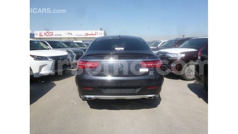 Big with watermark mercedes benz gle maseru import dubai 16712