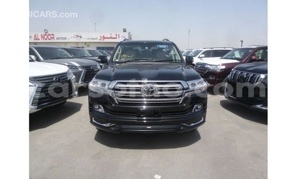 اشتري Imported Toyota Land Cruiser Black سيارة في Import - Dubai في Maseru اشتري Imported Toyota Land Cruiser Black سيارة في Import - Dubai في Maseru