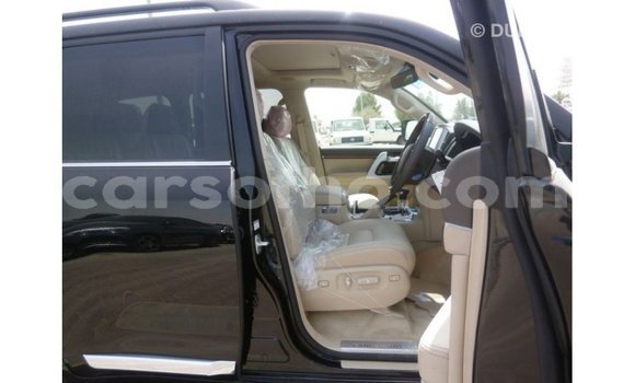 اشتري Imported Toyota Land Cruiser Black سيارة في Import - Dubai في Maseru اشتري Imported Toyota Land Cruiser Black سيارة في Import - Dubai في Maseru