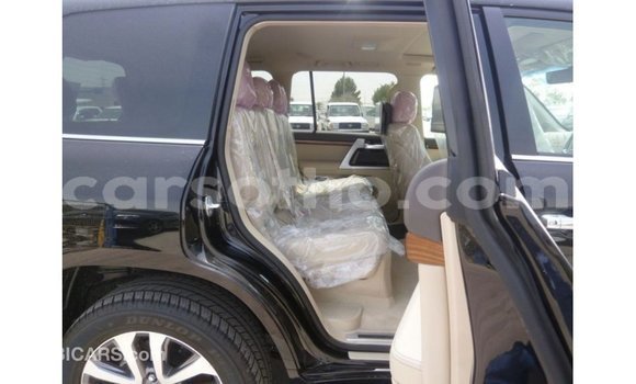 اشتري Imported Toyota Land Cruiser Black سيارة في Import - Dubai في Maseru اشتري Imported Toyota Land Cruiser Black سيارة في Import - Dubai في Maseru