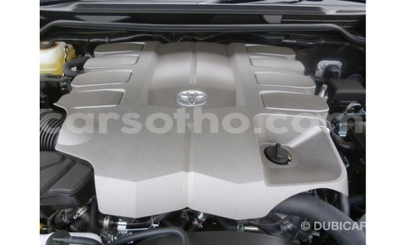 Sayi Imported Toyota Land Cruiser Black Mota in Import - Dubai a Maseru Sayi Imported Toyota Land Cruiser Black Mota in Import - Dubai a Maseru