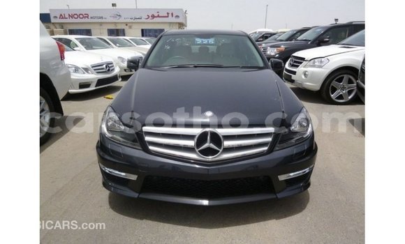 اشتري Imported Mercedes-Benz 190 Black سيارة في Import - Dubai في Maseru اشتري Imported Mercedes-Benz 190 Black سيارة في Import - Dubai في Maseru