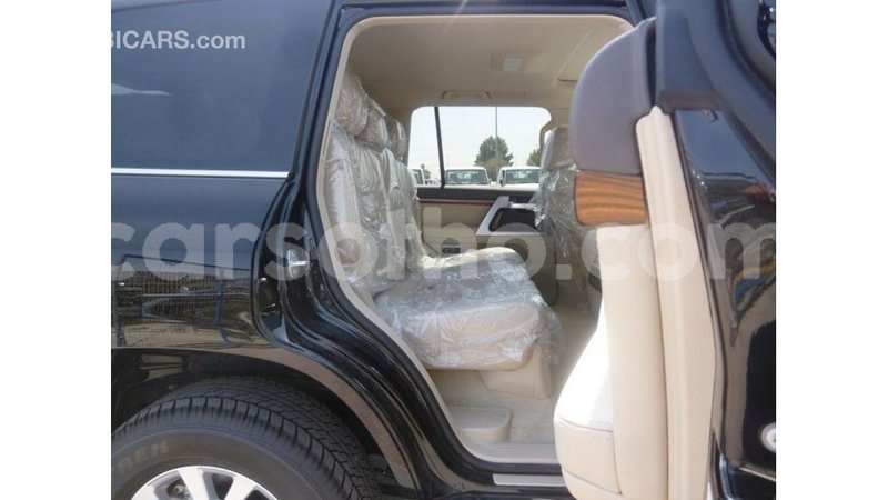 Big with watermark toyota land cruiser maseru import dubai 16716