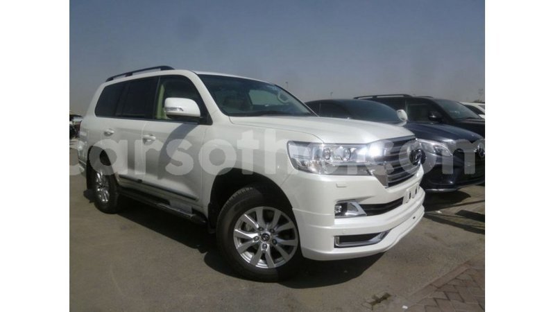 Big with watermark toyota land cruiser maseru import dubai 16718