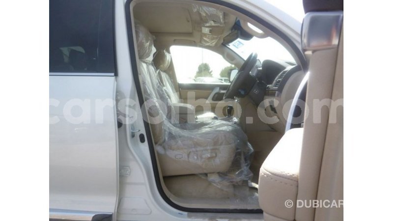 Big with watermark toyota land cruiser maseru import dubai 16718