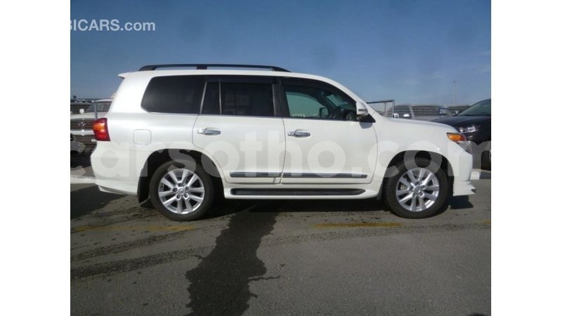 Big with watermark toyota land cruiser maseru import dubai 16722