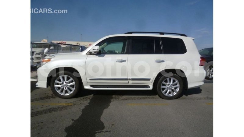 Big with watermark toyota land cruiser maseru import dubai 16722