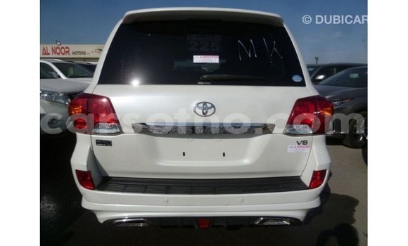 اشتري Imported Toyota Land Cruiser White سيارة في Import - Dubai في Maseru اشتري Imported Toyota Land Cruiser White سيارة في Import - Dubai في Maseru