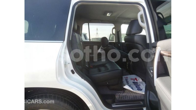 Big with watermark toyota land cruiser maseru import dubai 16722