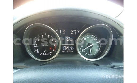 اشتري Imported Toyota Land Cruiser White سيارة في Import - Dubai في Maseru اشتري Imported Toyota Land Cruiser White سيارة في Import - Dubai في Maseru
