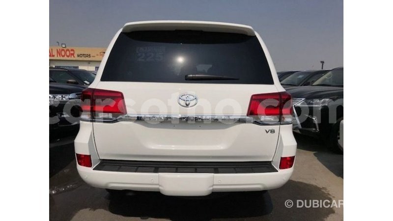 Big with watermark toyota land cruiser maseru import dubai 16725