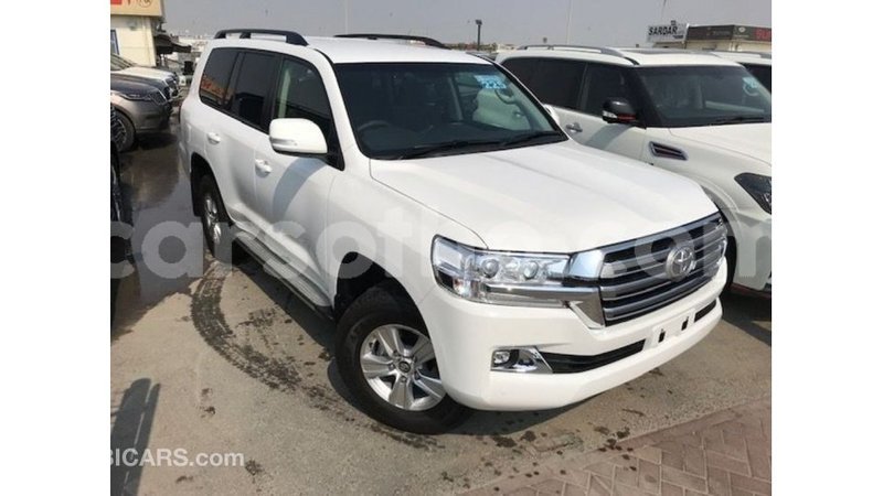 Big with watermark toyota land cruiser maseru import dubai 16725