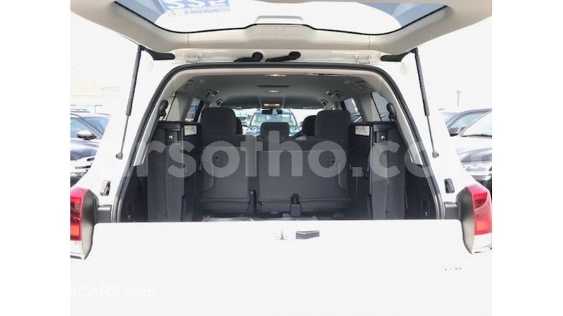 Big with watermark toyota land cruiser maseru import dubai 16725