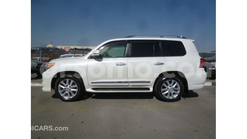 Big with watermark toyota land cruiser maseru import dubai 16726