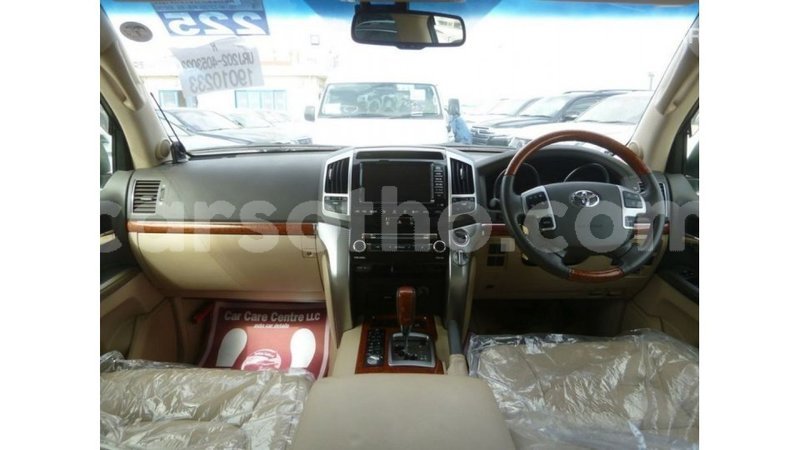 Big with watermark toyota land cruiser maseru import dubai 16726