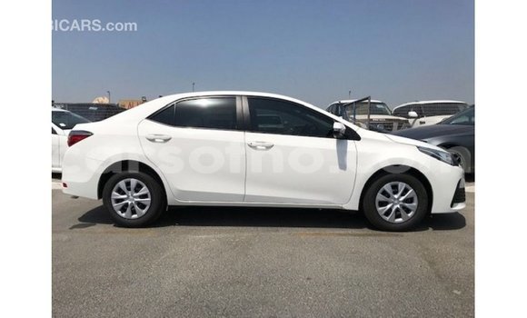 اشتري Imported Toyota Corolla White سيارة في Import - Dubai في Maseru اشتري Imported Toyota Corolla White سيارة في Import - Dubai في Maseru