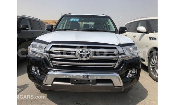 اشتري Imported Toyota Land Cruiser Black سيارة في Import - Dubai في Maseru اشتري Imported Toyota Land Cruiser Black سيارة في Import - Dubai في Maseru