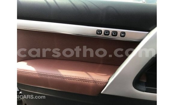 اشتري Imported Toyota Land Cruiser Black سيارة في Import - Dubai في Maseru اشتري Imported Toyota Land Cruiser Black سيارة في Import - Dubai في Maseru