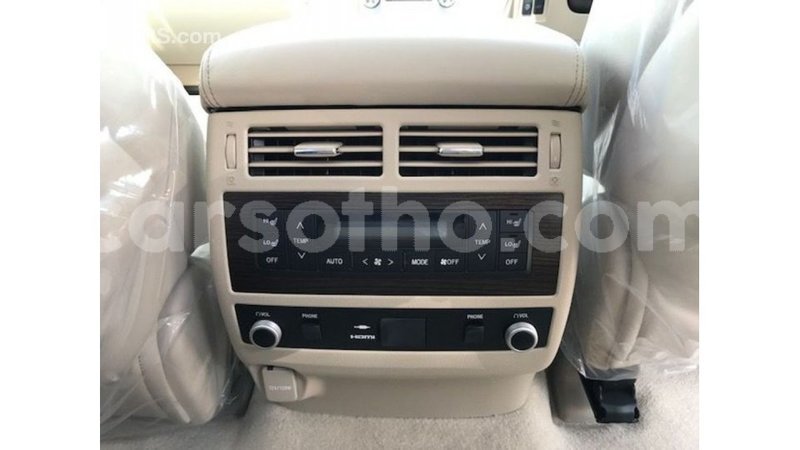 Big with watermark toyota land cruiser maseru import dubai 16730