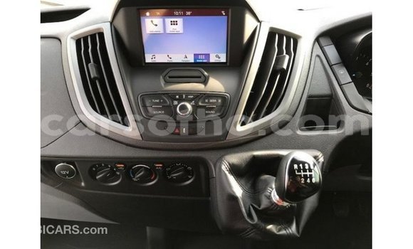 Sayi Imported Ford Club Wagon White Mota in Import - Dubai a Maseru Sayi Imported Ford Club Wagon White Mota in Import - Dubai a Maseru