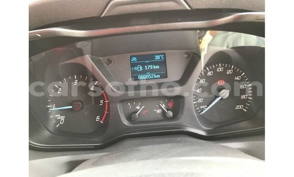 Sayi Imported Ford Club Wagon White Mota in Import - Dubai a Maseru Sayi Imported Ford Club Wagon White Mota in Import - Dubai a Maseru