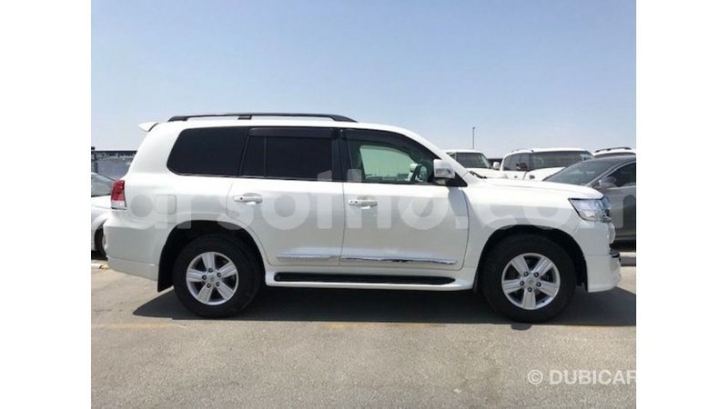 Big with watermark toyota land cruiser maseru import dubai 16732