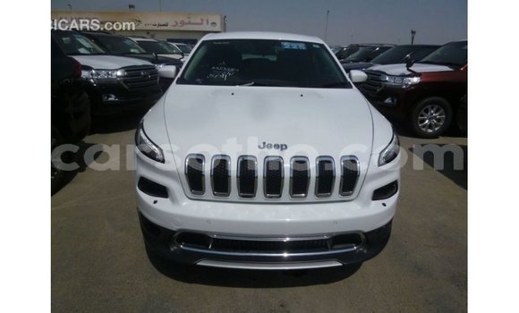 Sayi Imported Jeep Cherokee White Mota in Import - Dubai a Maseru Sayi Imported Jeep Cherokee White Mota in Import - Dubai a Maseru