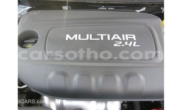 Sayi Imported Jeep Cherokee White Mota in Import - Dubai a Maseru Sayi Imported Jeep Cherokee White Mota in Import - Dubai a Maseru