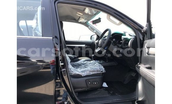Sayi Imported Toyota Hilux Black Mota in Import - Dubai a Maseru Sayi Imported Toyota Hilux Black Mota in Import - Dubai a Maseru