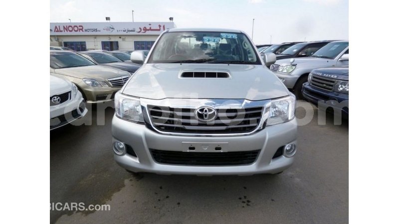 Big with watermark toyota hilux maseru import dubai 16735