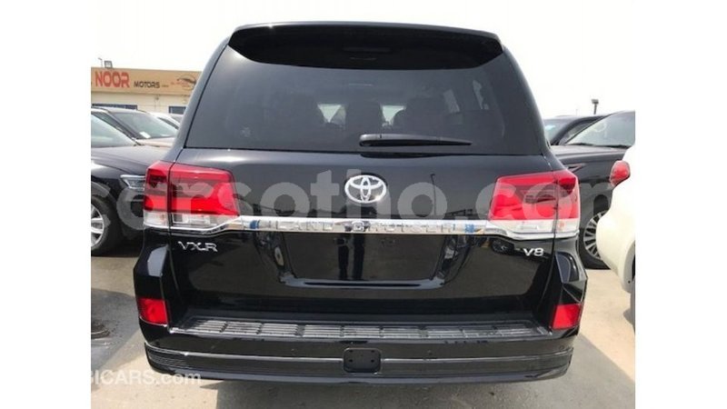 Big with watermark toyota land cruiser maseru import dubai 16736