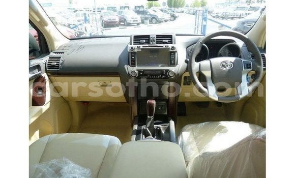 Sayi Imported Toyota Prado White Mota in Import - Dubai a Maseru Sayi Imported Toyota Prado White Mota in Import - Dubai a Maseru