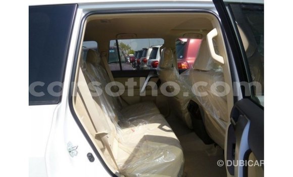 Sayi Imported Toyota Prado White Mota in Import - Dubai a Maseru Sayi Imported Toyota Prado White Mota in Import - Dubai a Maseru