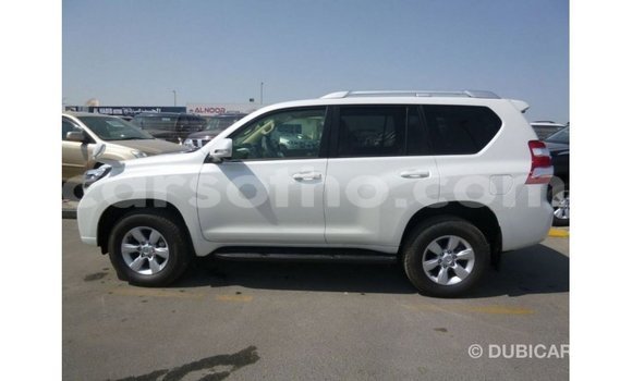 Sayi Imported Toyota Prado White Mota in Import - Dubai a Maseru Sayi Imported Toyota Prado White Mota in Import - Dubai a Maseru
