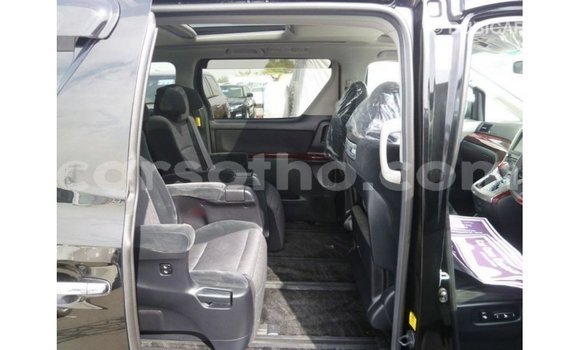 Sayi Imported Toyota Alphard Black Mota in Import - Dubai a Maseru Sayi Imported Toyota Alphard Black Mota in Import - Dubai a Maseru