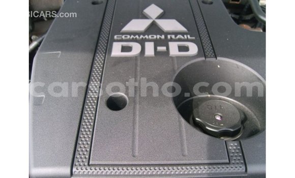 اشتري Imported Mitsubishi Pajero Black سيارة في Import - Dubai في Maseru اشتري Imported Mitsubishi Pajero Black سيارة في Import - Dubai في Maseru