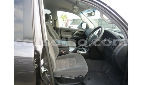 Sayi Imported Toyota Land Cruiser Other Mota in Import - Dubai a Maseru Sayi Imported Toyota Land Cruiser Other Mota in Import - Dubai a Maseru