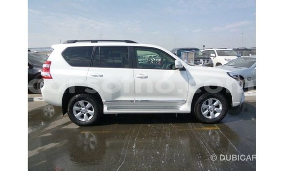 Sayi Imported Toyota Prado White Mota in Import - Dubai a Maseru Sayi Imported Toyota Prado White Mota in Import - Dubai a Maseru