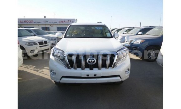 Sayi Imported Toyota Prado White Mota in Import - Dubai a Maseru Sayi Imported Toyota Prado White Mota in Import - Dubai a Maseru