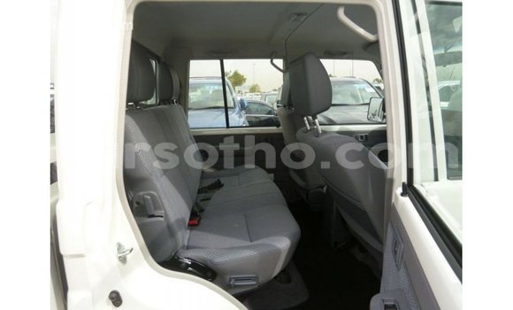 اشتري Imported Toyota Land Cruiser White سيارة في Import - Dubai في Maseru اشتري Imported Toyota Land Cruiser White سيارة في Import - Dubai في Maseru