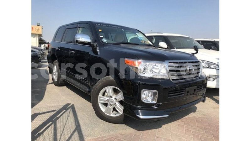 Big with watermark toyota land cruiser maseru import dubai 16783