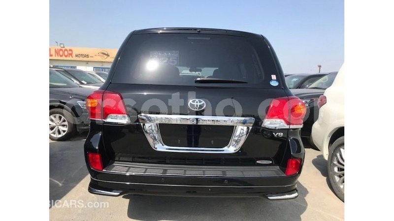 Big with watermark toyota land cruiser maseru import dubai 16783