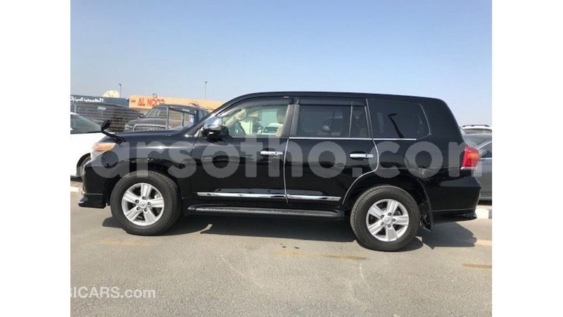 Big with watermark toyota land cruiser maseru import dubai 16783