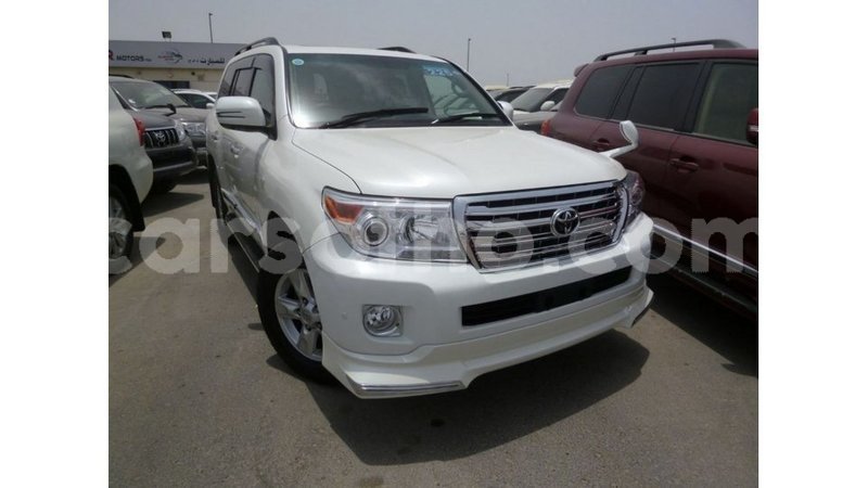 Big with watermark toyota land cruiser maseru import dubai 16786