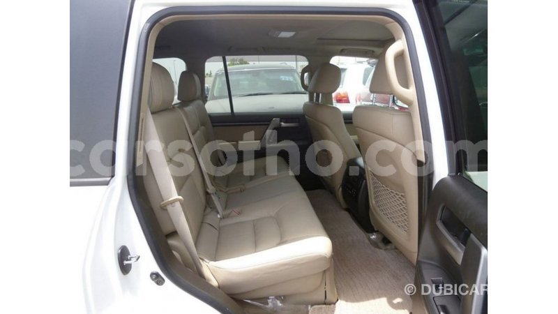 Big with watermark toyota land cruiser maseru import dubai 16786