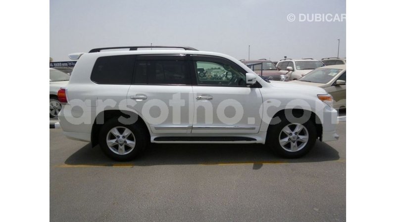 Big with watermark toyota land cruiser maseru import dubai 16786