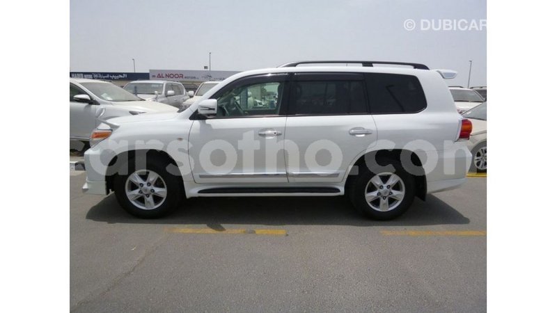 Big with watermark toyota land cruiser maseru import dubai 16786