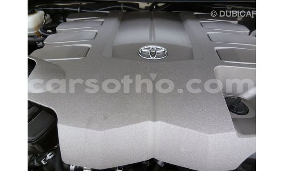 Buy Import Toyota Land Cruiser White Car in Import - Dubai in Maseru Buy Import Toyota Land Cruiser White Car in Import - Dubai in Maseru